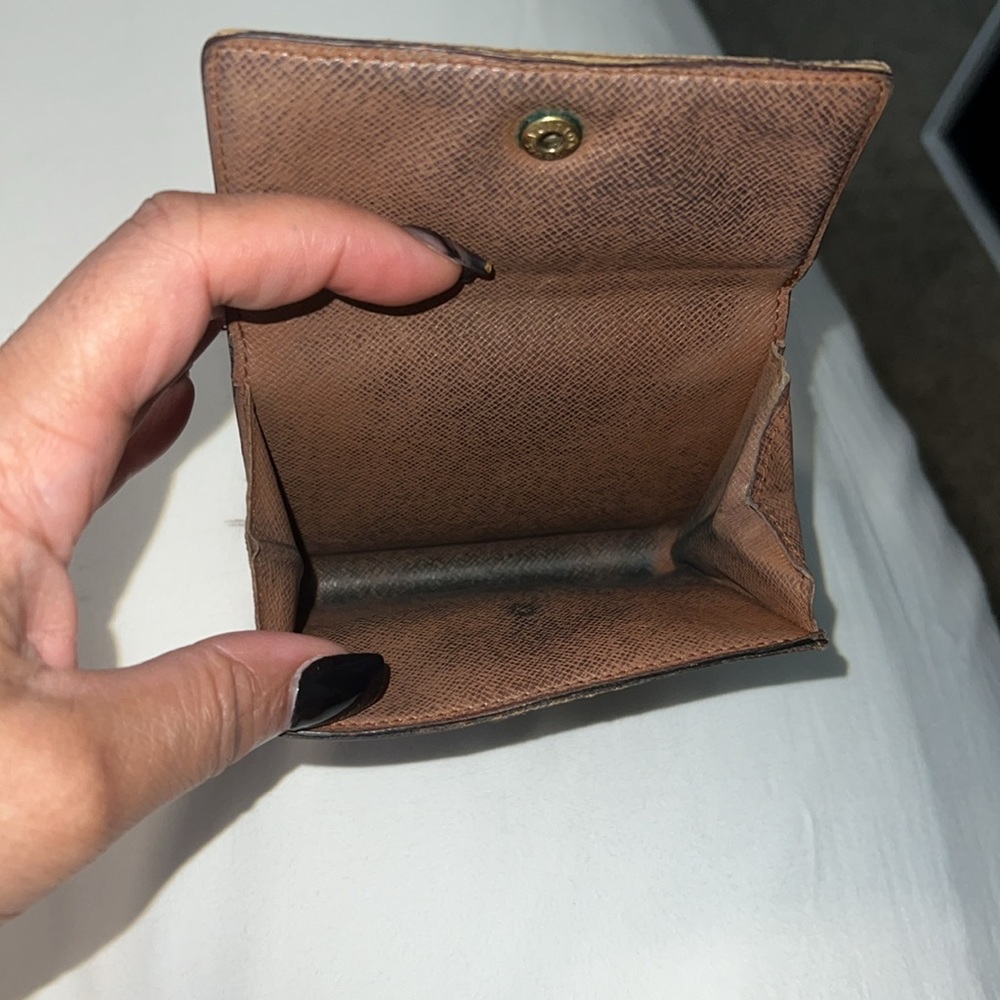 Small Lv Wallet - image 4